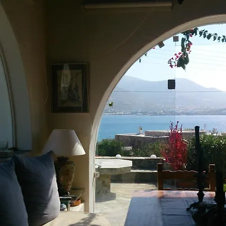 Small For A Family Or Two Couples Very Close To The Sea With Awesome View Holiday home